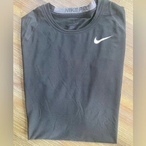 ✔️ Nike Pro Dri-fit Compression Workout Shirt